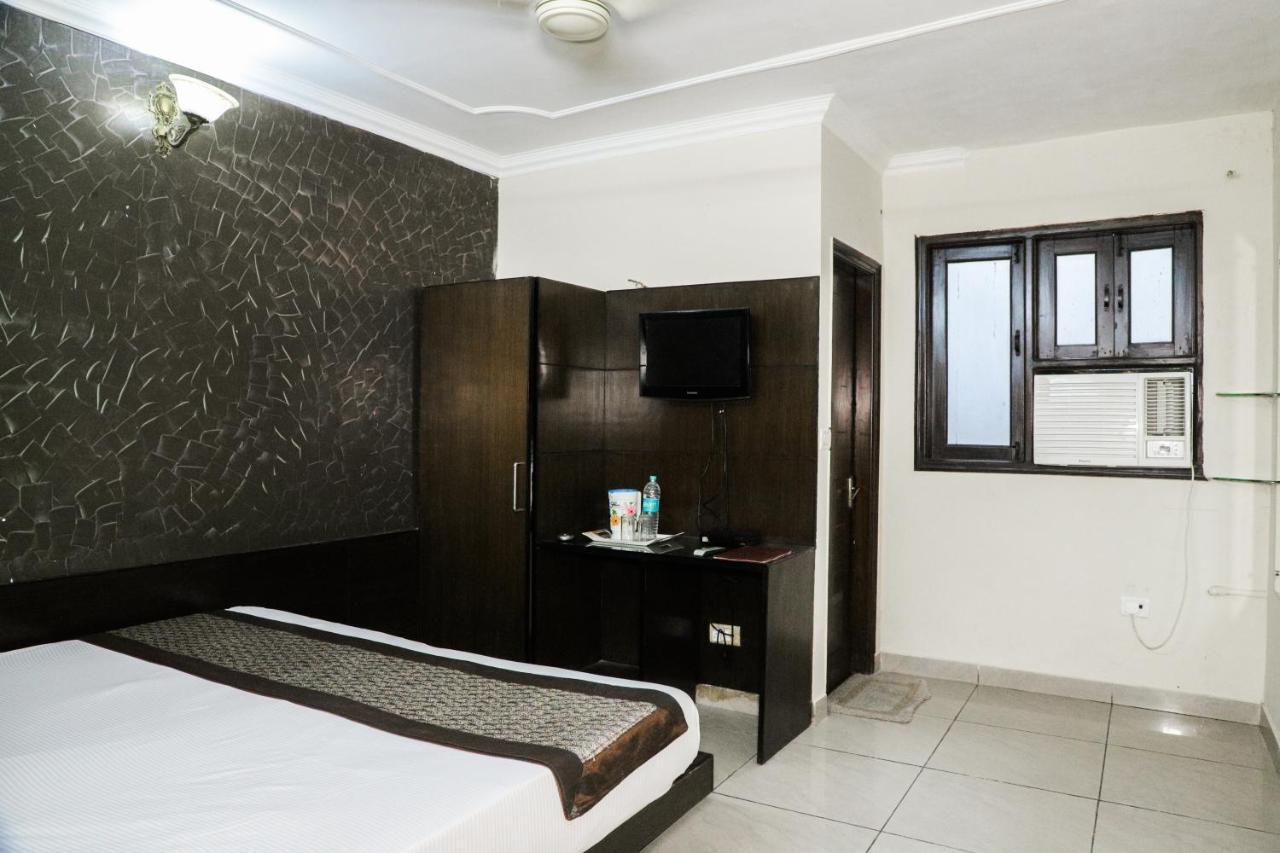 Hotel Centra Inn ニューデリー エクステリア 写真